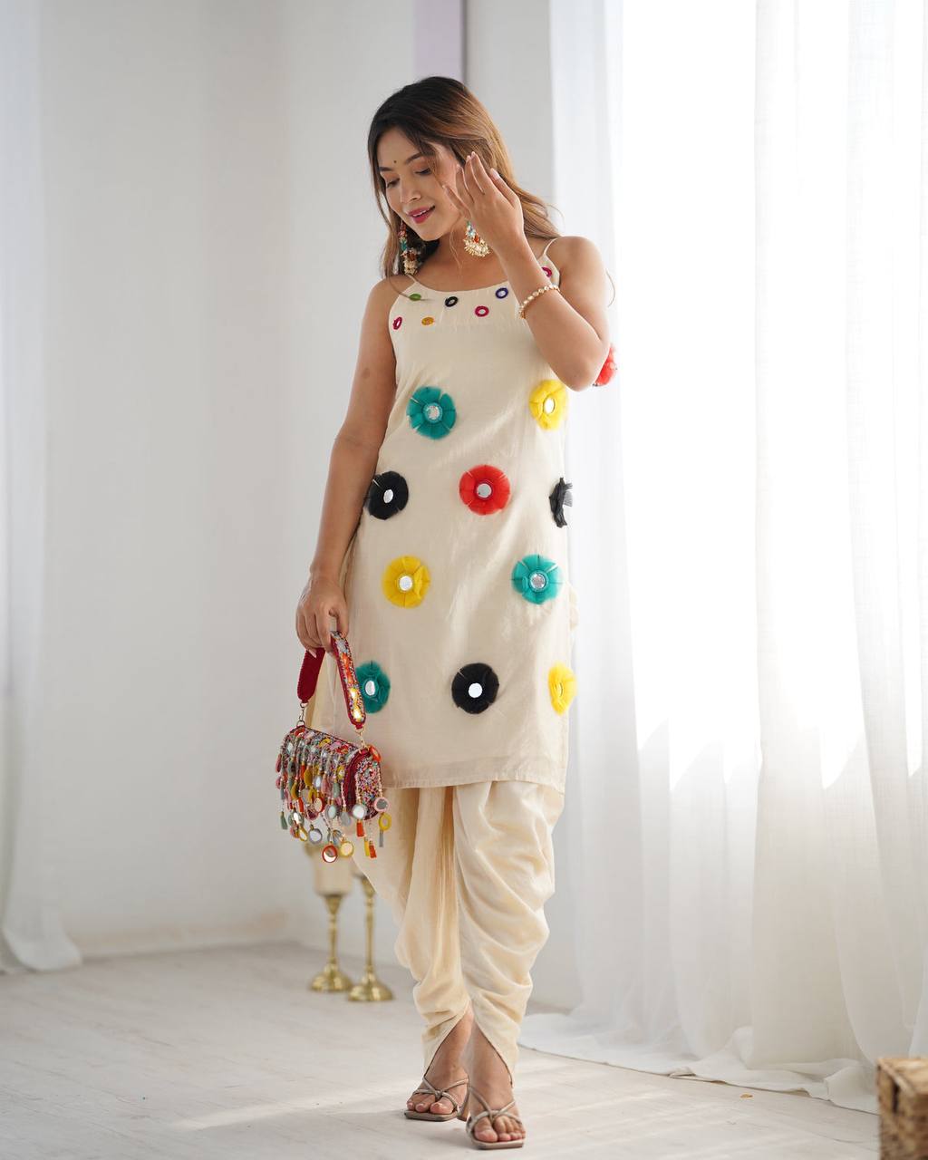 Festive Flair: Embroidered Kurta-Pant Set with Luxe Detailing