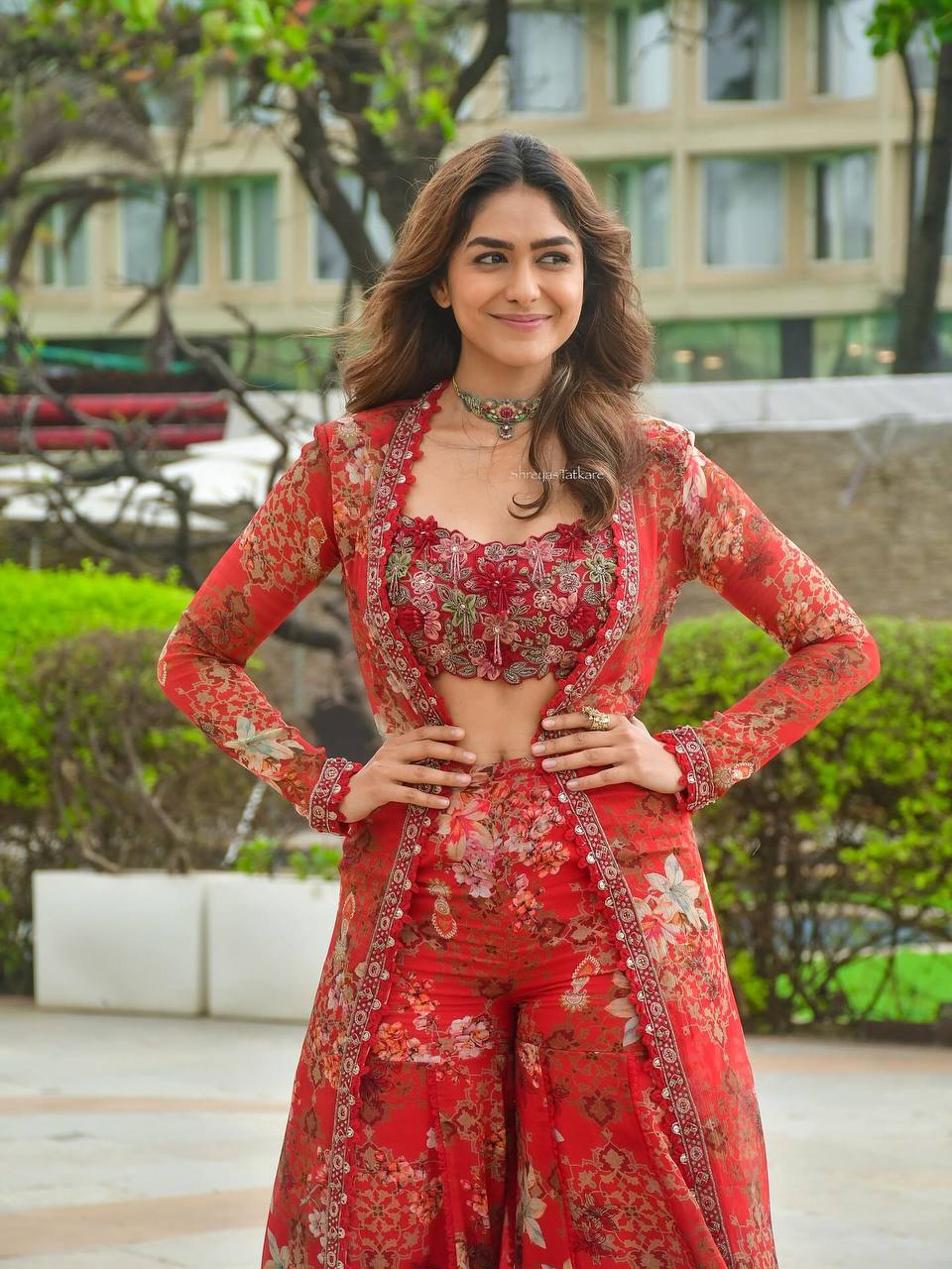 Starry Nights: Designer Georgette Sharara & Shrug Combo for Weddings