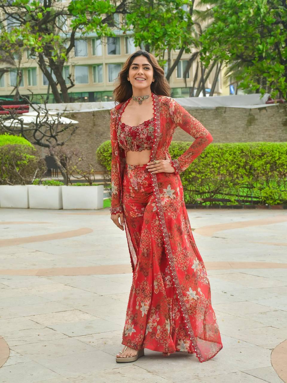 Starry Nights: Designer Georgette Sharara & Shrug Combo for Weddings