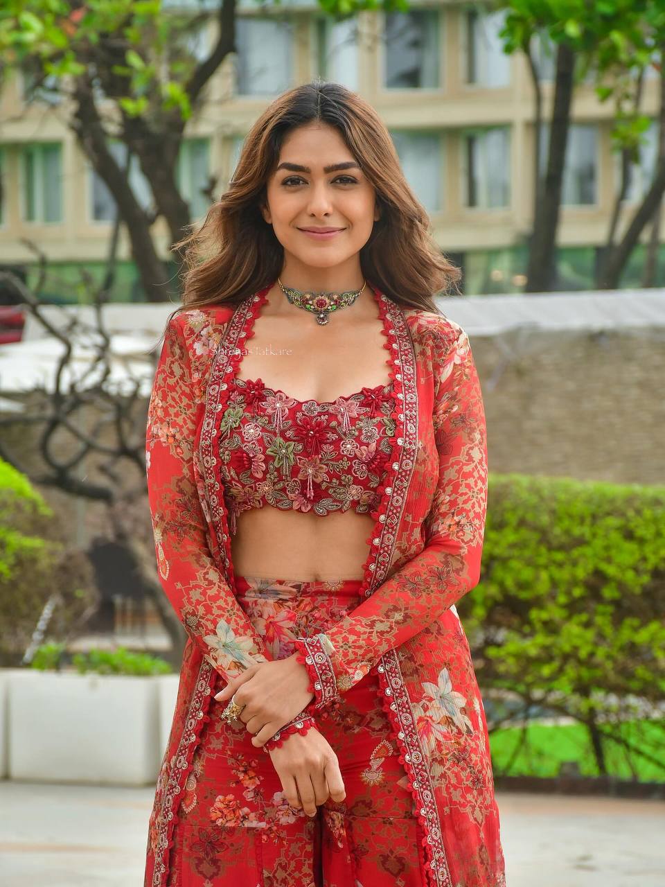 Starry Nights: Designer Georgette Sharara & Shrug Combo for Weddings