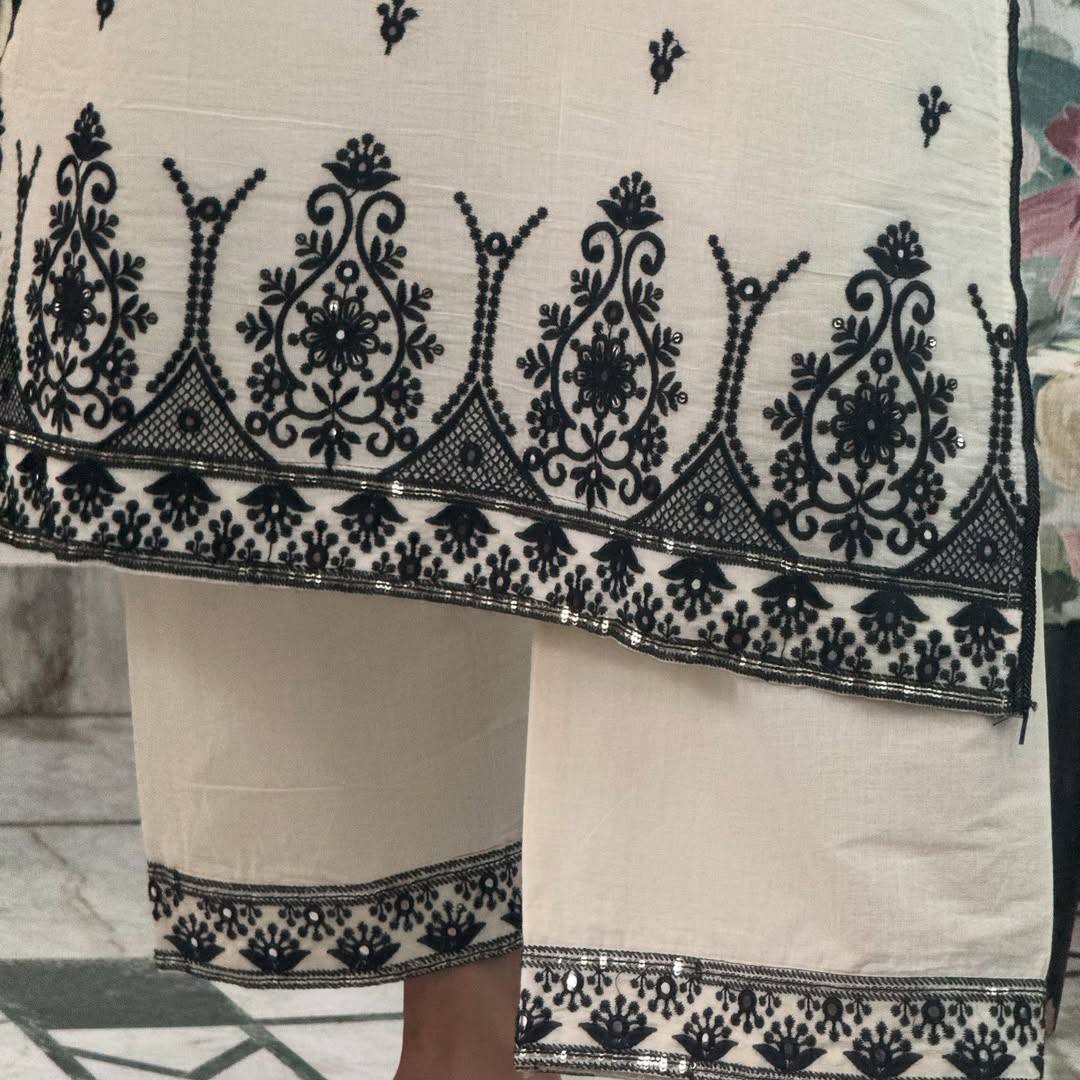 Classic Charm: Pure Maska Cotton Silk Kurti with Fancy Border Finish