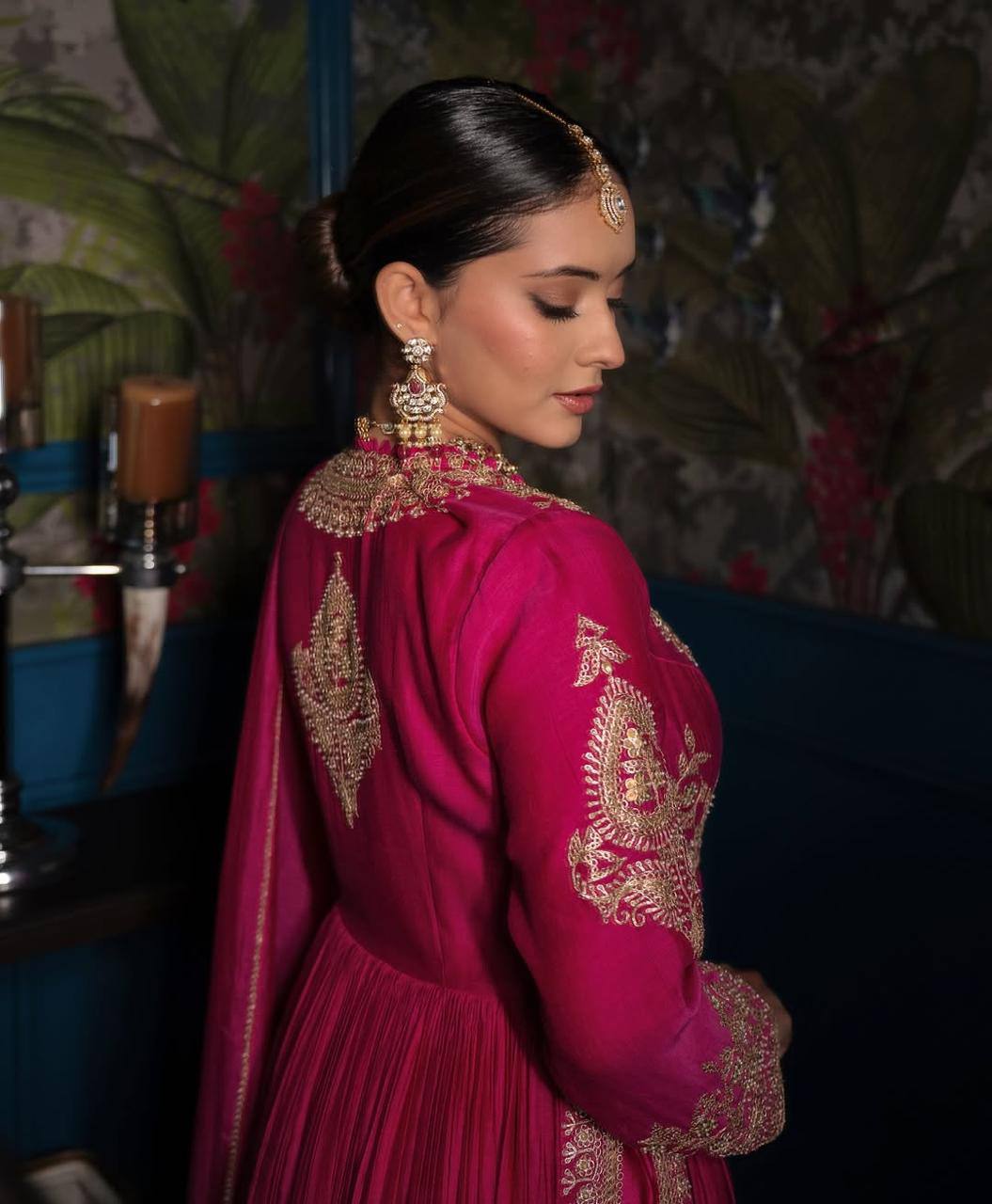 Elegant Heavy Chinon Top & Lehenga Set with Dupatta β Full Sleeves & Embroidery Details