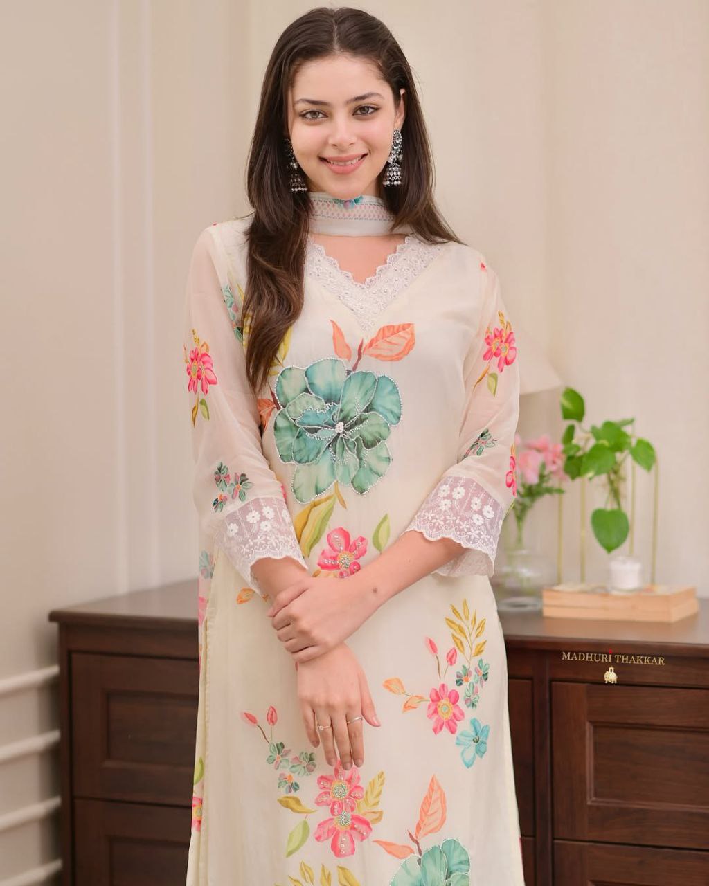 Reshmi Orgenza Dupatta Pant Set