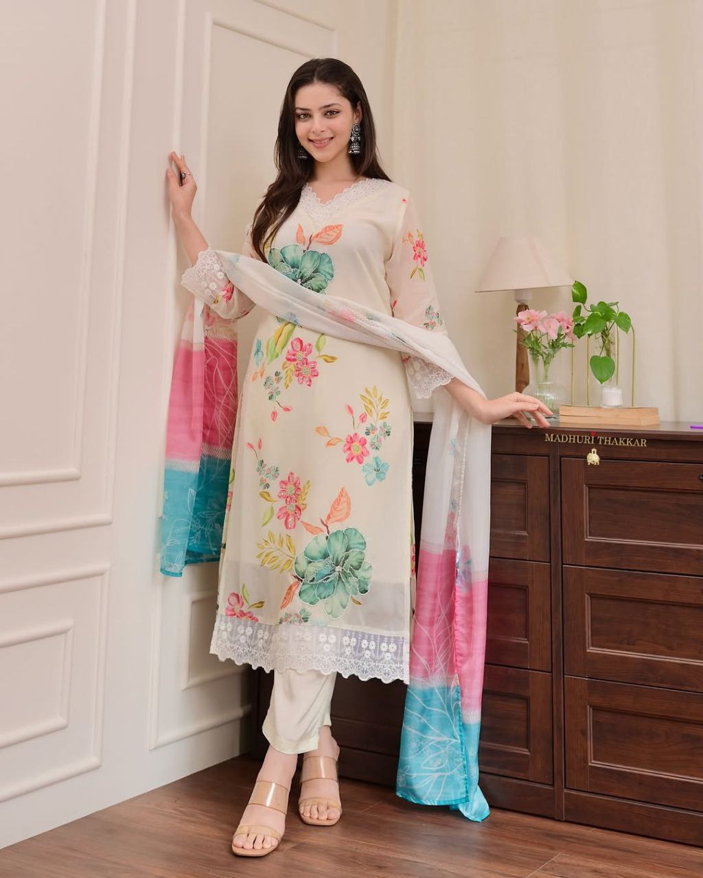 Reshmi Orgenza Dupatta Pant Set