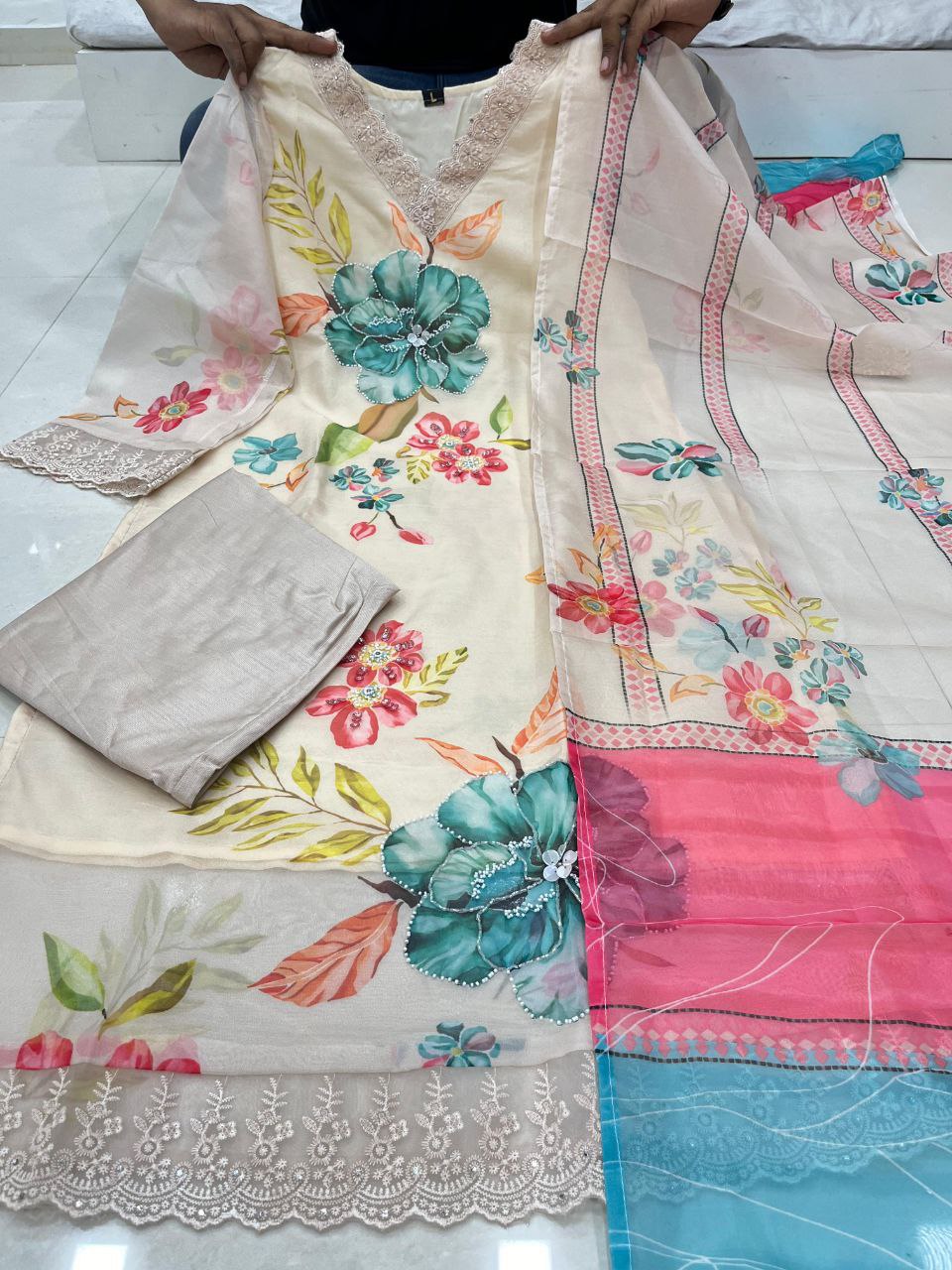 Reshmi Orgenza Dupatta Pant Set