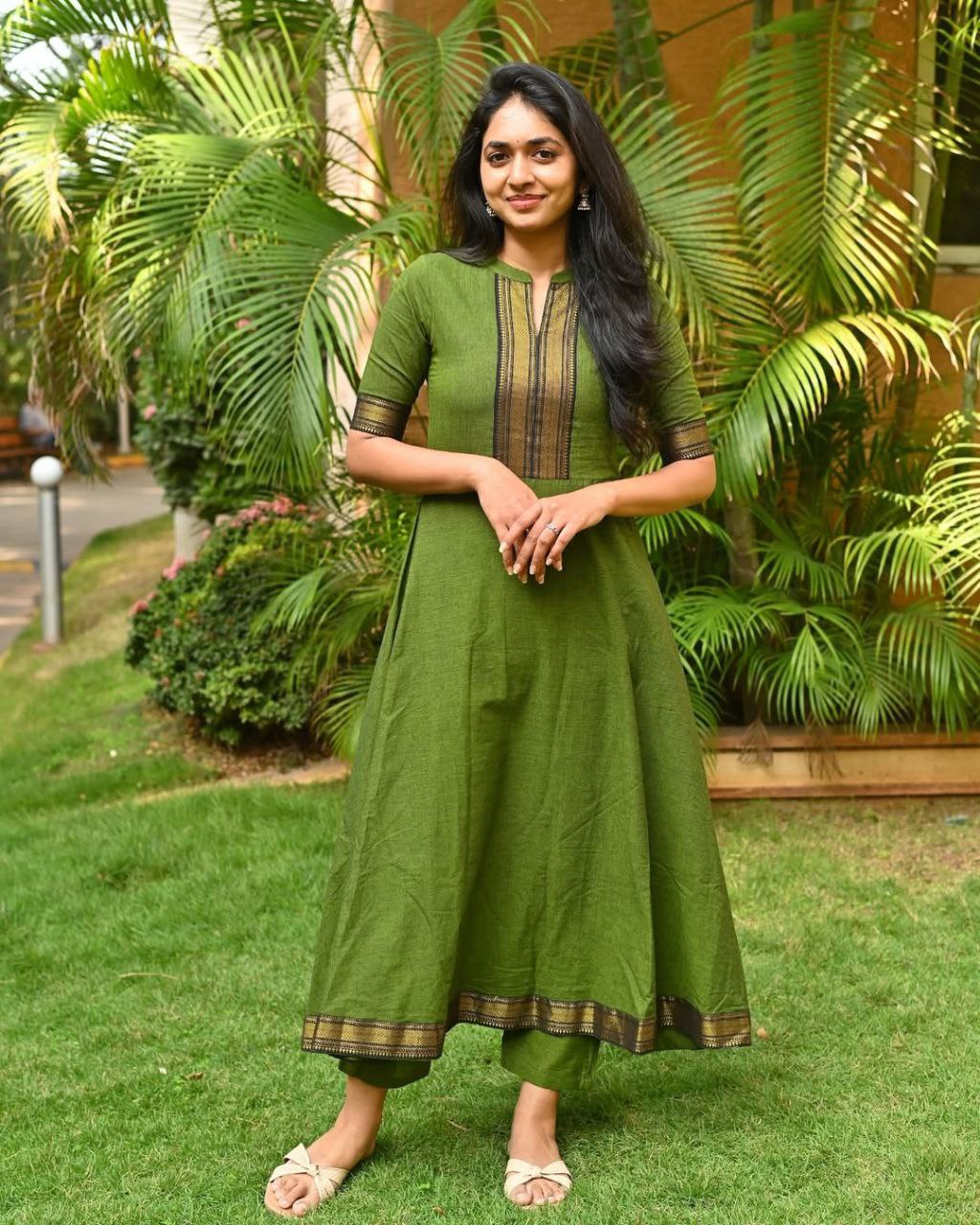 NEW ARIVELLS SHIVANGI SET