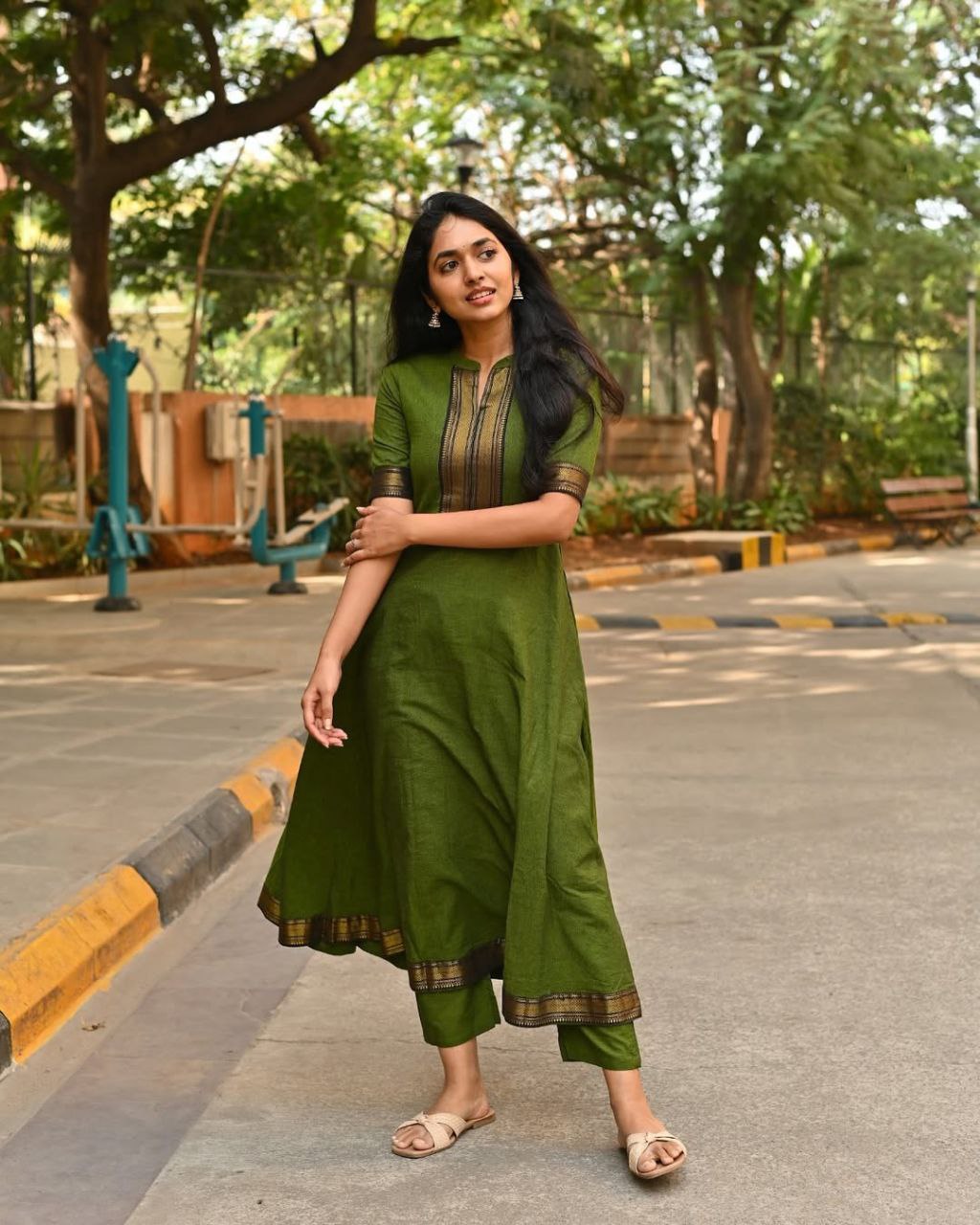 NEW ARIVELLS SHIVANGI SET
