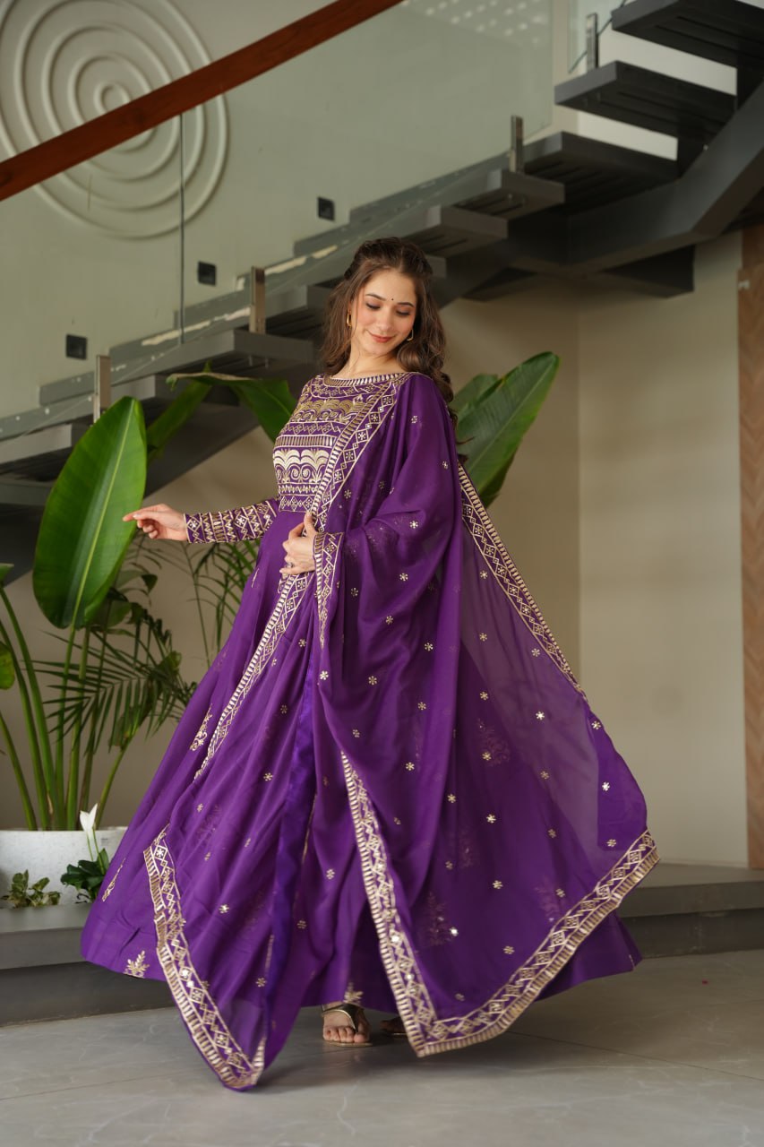 Luxury Organza Gown with Dupatta – Ready-to-Wear Collection