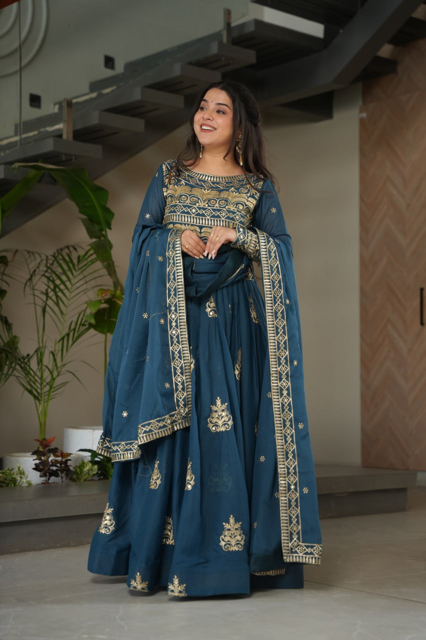 Luxury Organza Gown with Dupatta – Ready-to-Wear Collection