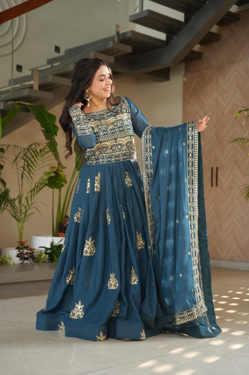 Luxury Organza Gown with Dupatta – Ready-to-Wear Collection