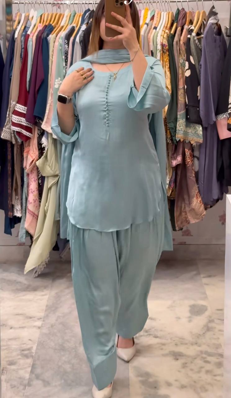 Majestic Muse: New Designer Farshi Suit Set