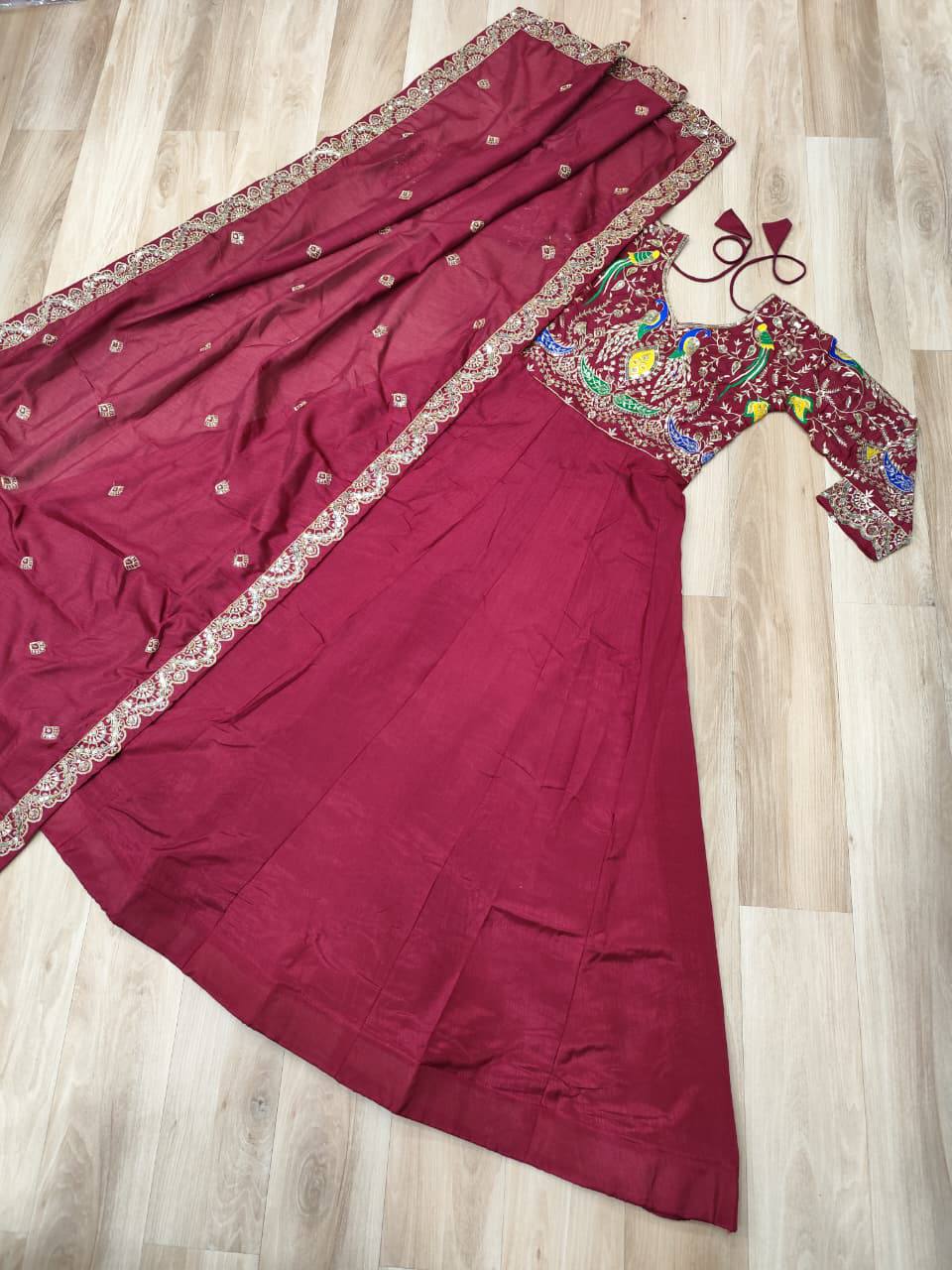 Zari Majesty – Vichitra Silk Gown with Dupatta Elegance