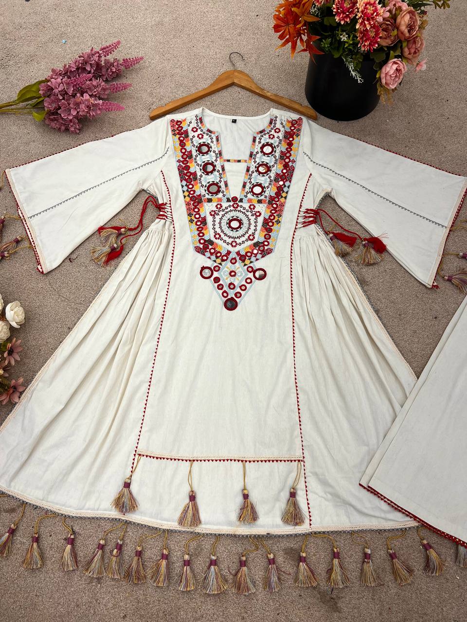 Premium Readywear Kurti Set β Fully Stitched with Luxe Finish