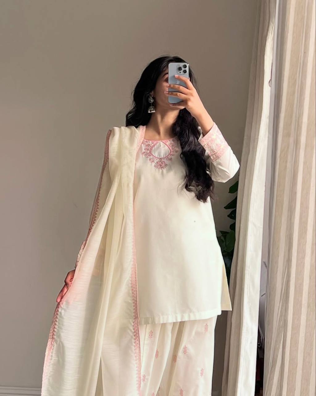 Heer Ranjha β Romantic Party Look with Designer Farshi Suit