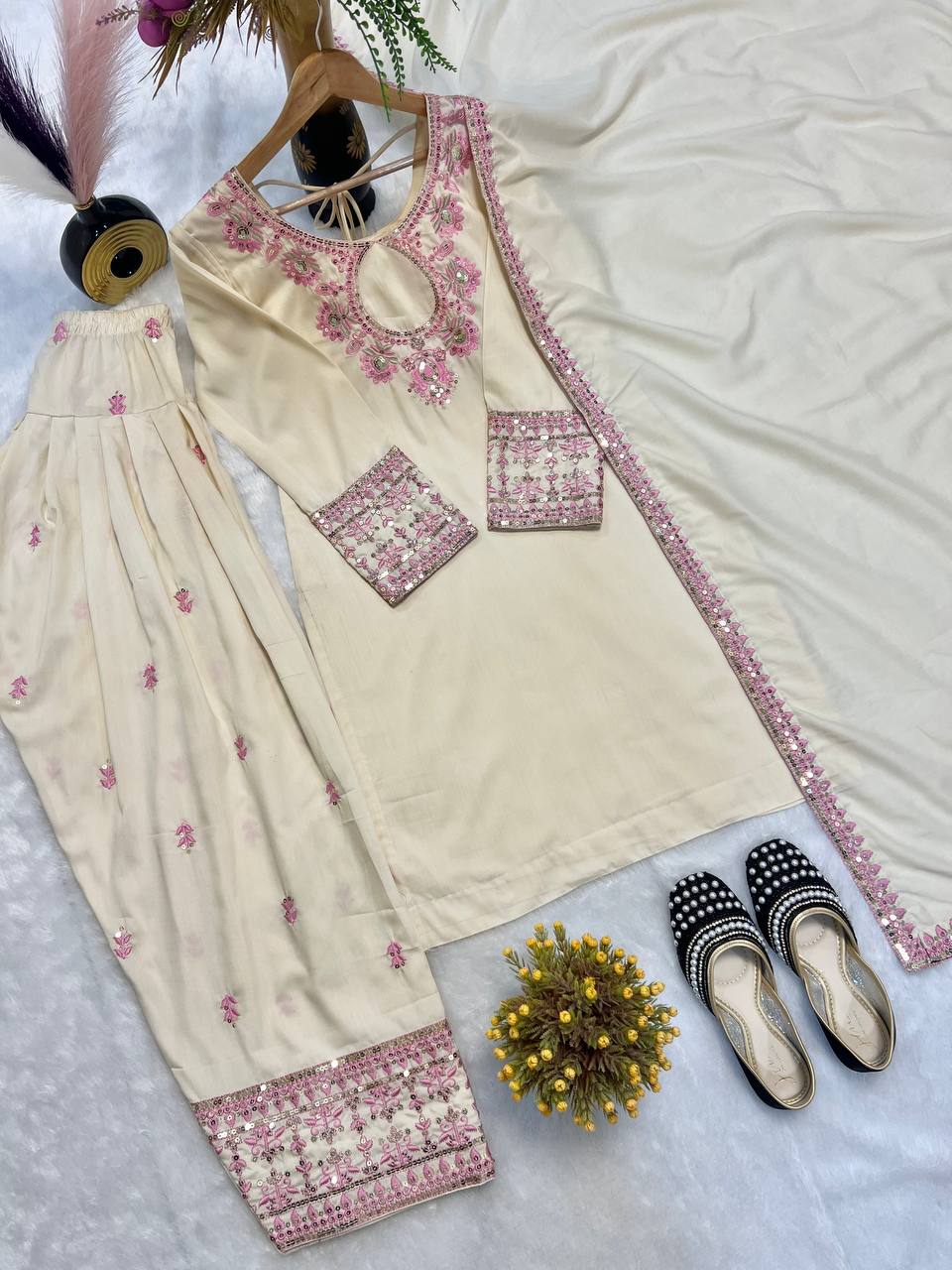 Heer Ranjha β Romantic Party Look with Designer Farshi Suit