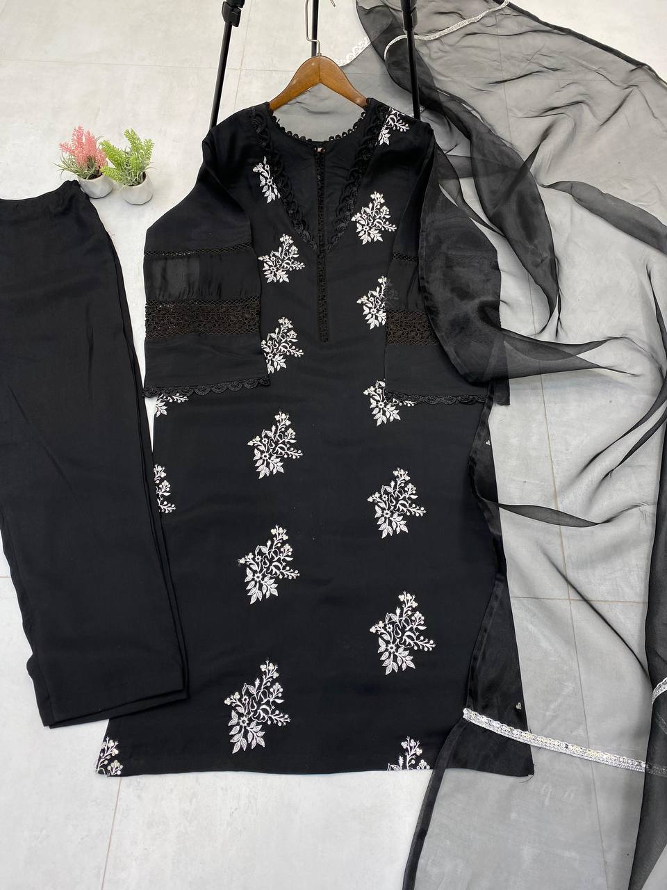 Premium Roman Silk Suit with Silver Chiffon Dupatta
