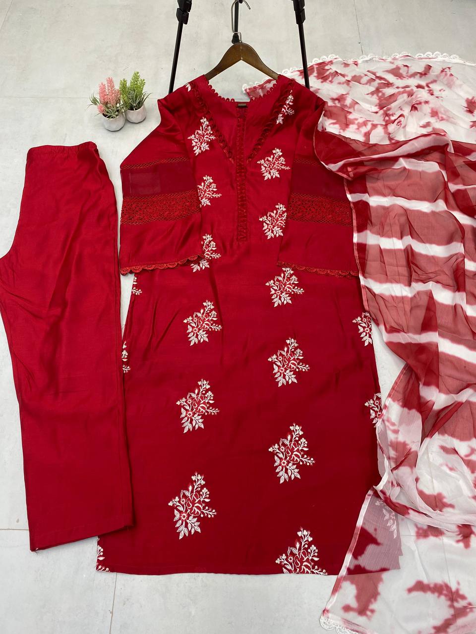 Premium Roman Silk Suit with Silver Chiffon Dupatta