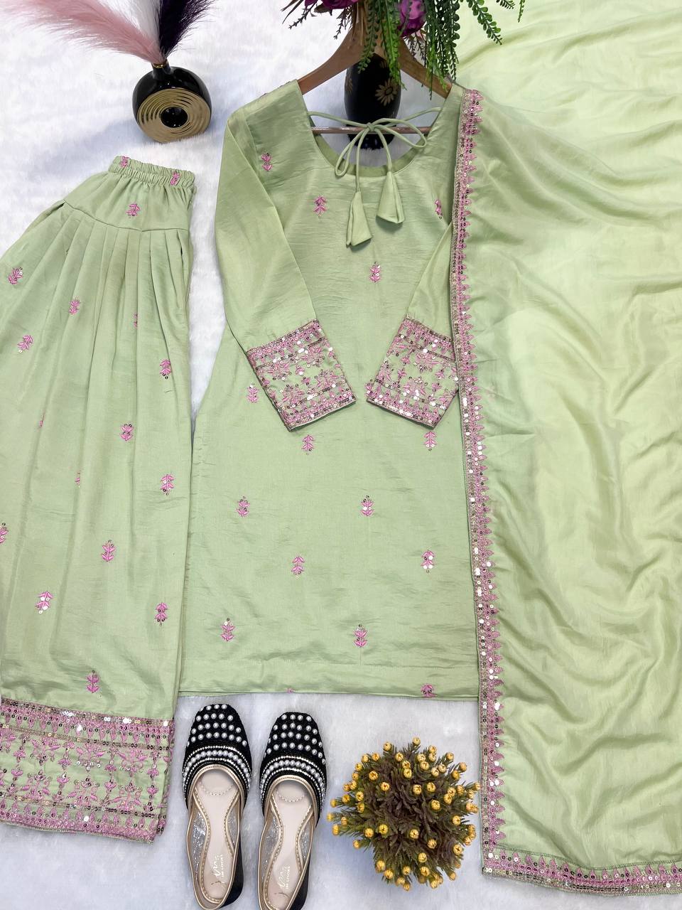 Heer Ranjha β Romantic Party Look with Designer Farshi Suit