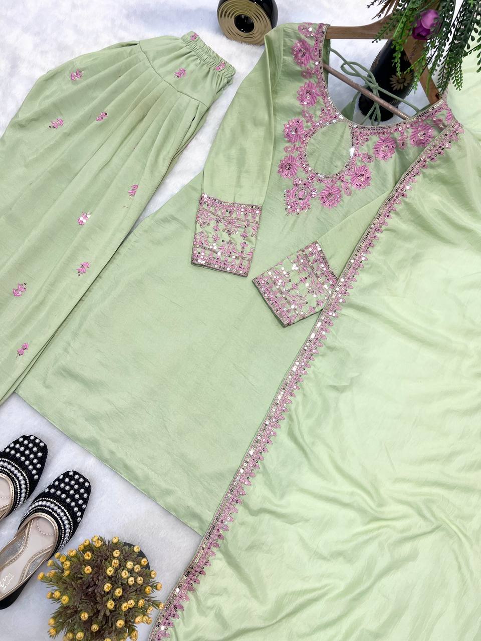 Heer Ranjha β Romantic Party Look with Designer Farshi Suit