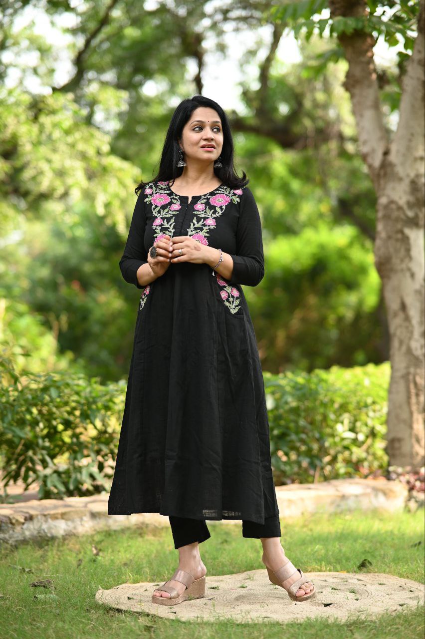 Premium Embroidered Kurti with Dual Side Pockets