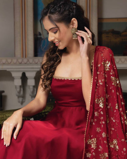 Stylish Party Wear Gown Set – Designer Look with Dupatta