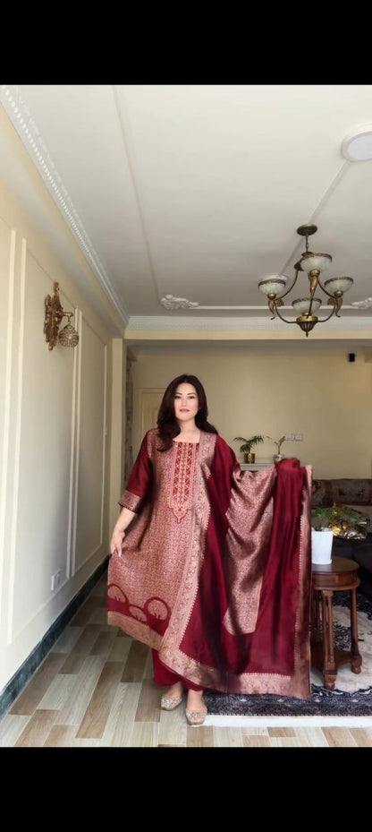 Asopalav Traditional & Trendy Suit Set – New Arrival