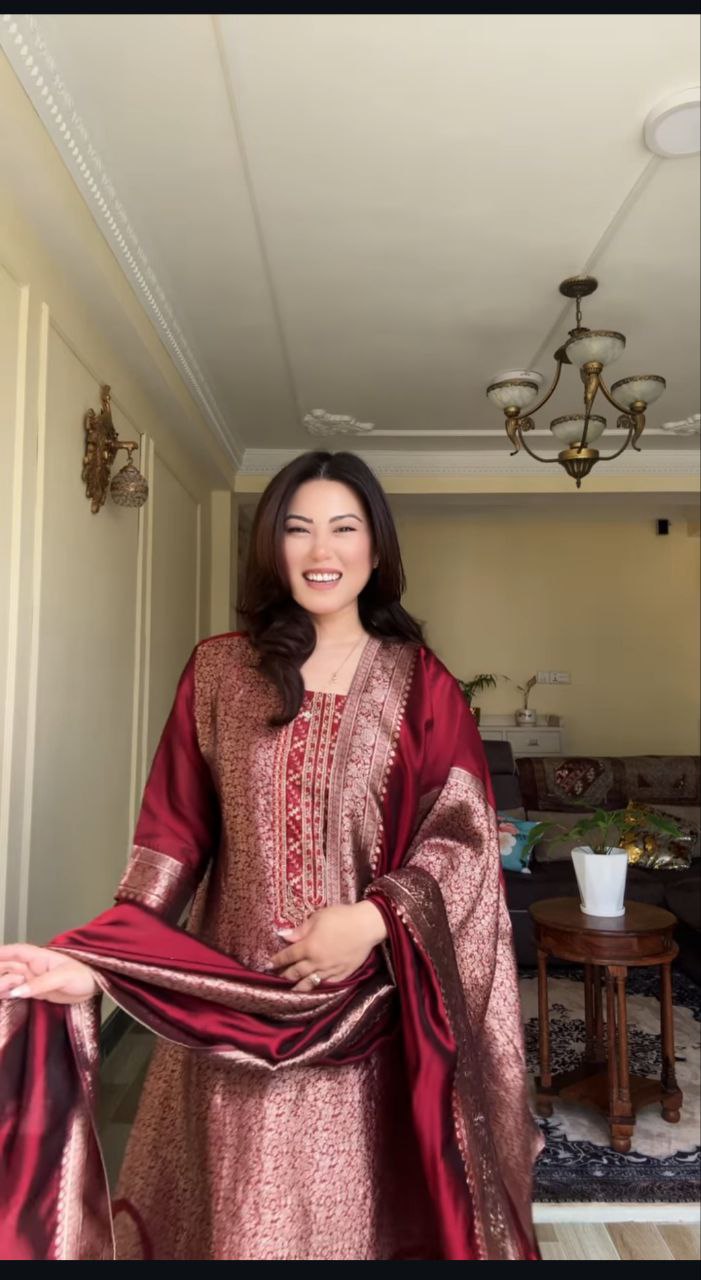 Asopalav Traditional & Trendy Suit Set – New Arrival