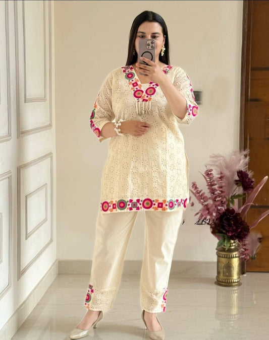 Trendy & Comfortable Co-Ord Set – Top & Bottom Combo for All-Day Style