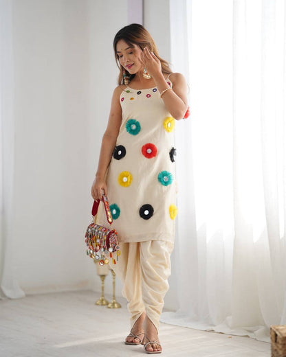 Festive Flair: Embroidered Kurta-Pant Set with Luxe Detailing