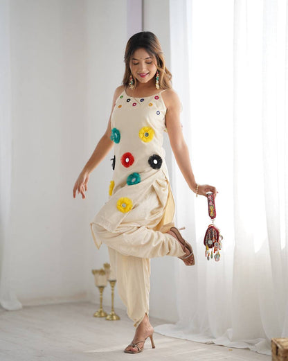 Festive Flair: Embroidered Kurta-Pant Set with Luxe Detailing
