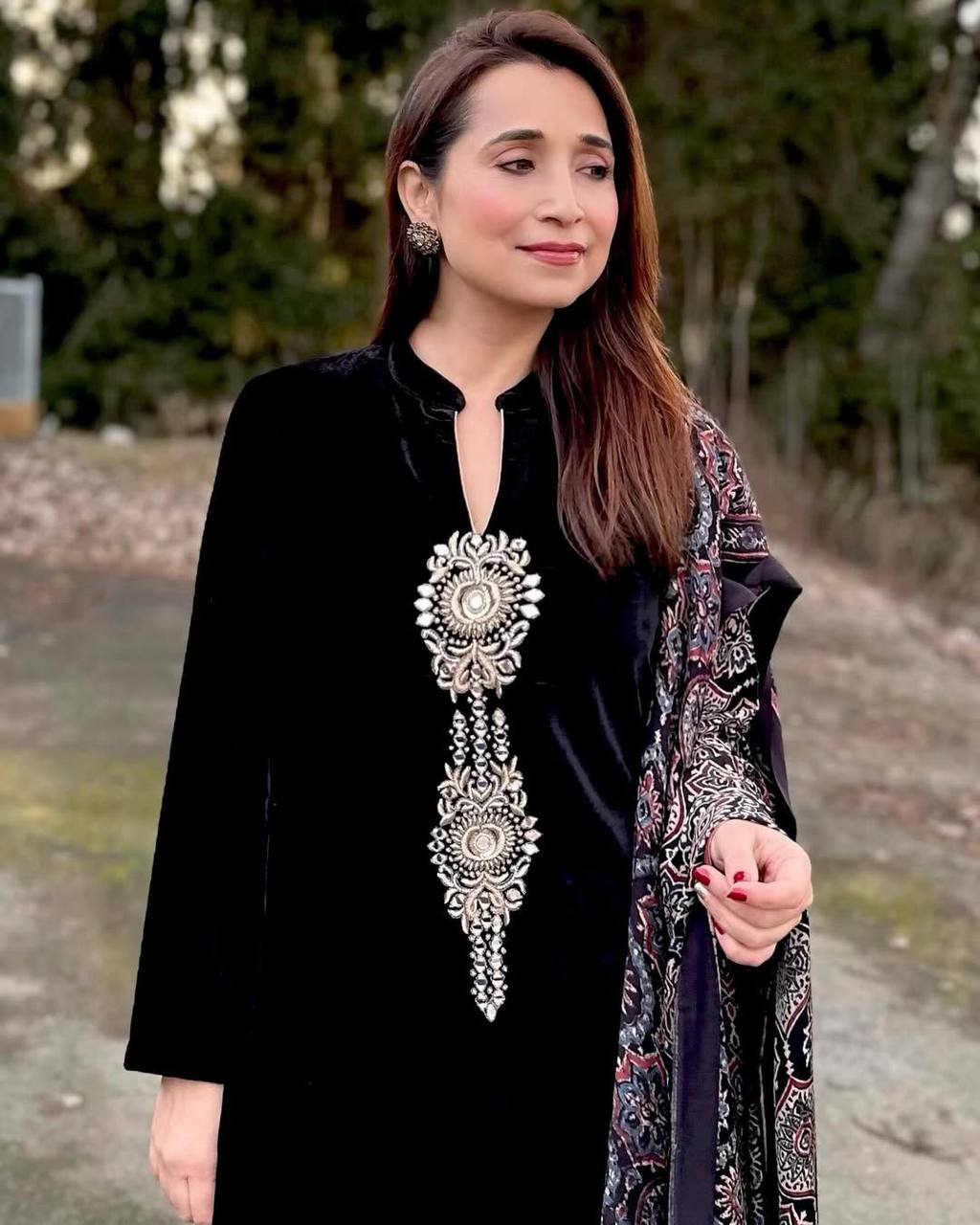 Majestic Velvet Winter Edition – Premium Embellished Pant Ensemble