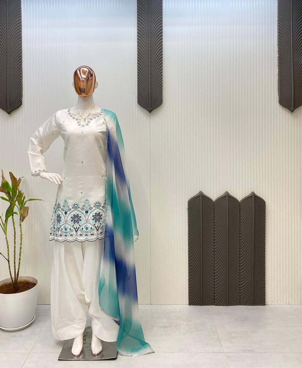 Royal Look Farsi Salwar Suit in Roman Silk – Designer Wear