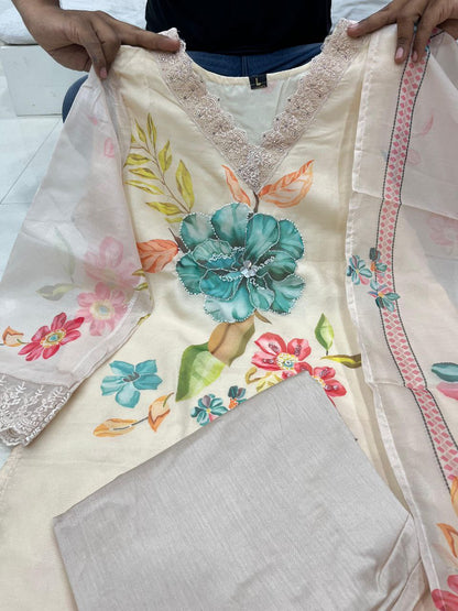 Reshmi Orgenza Dupatta Pant Set