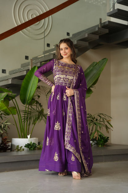 Luxury Organza Gown with Dupatta – Ready-to-Wear Collection