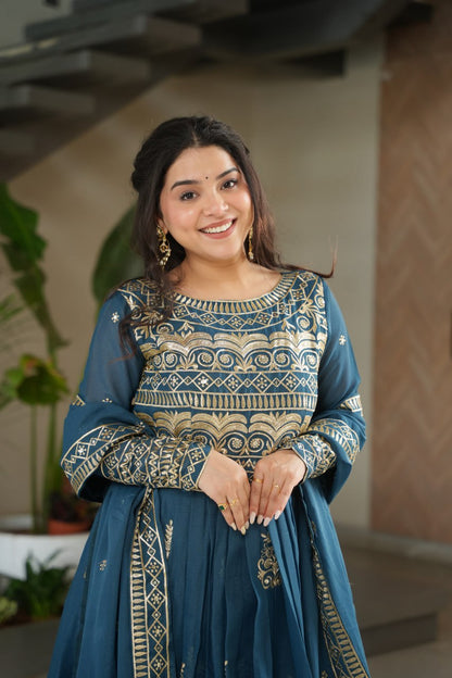 Luxury Organza Gown with Dupatta – Ready-to-Wear Collection