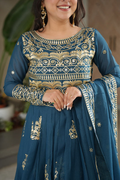 Luxury Organza Gown with Dupatta – Ready-to-Wear Collection