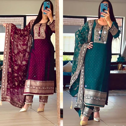 Exquisite Embellishments: Fancy Pakistani Suit Set for Every Occasion