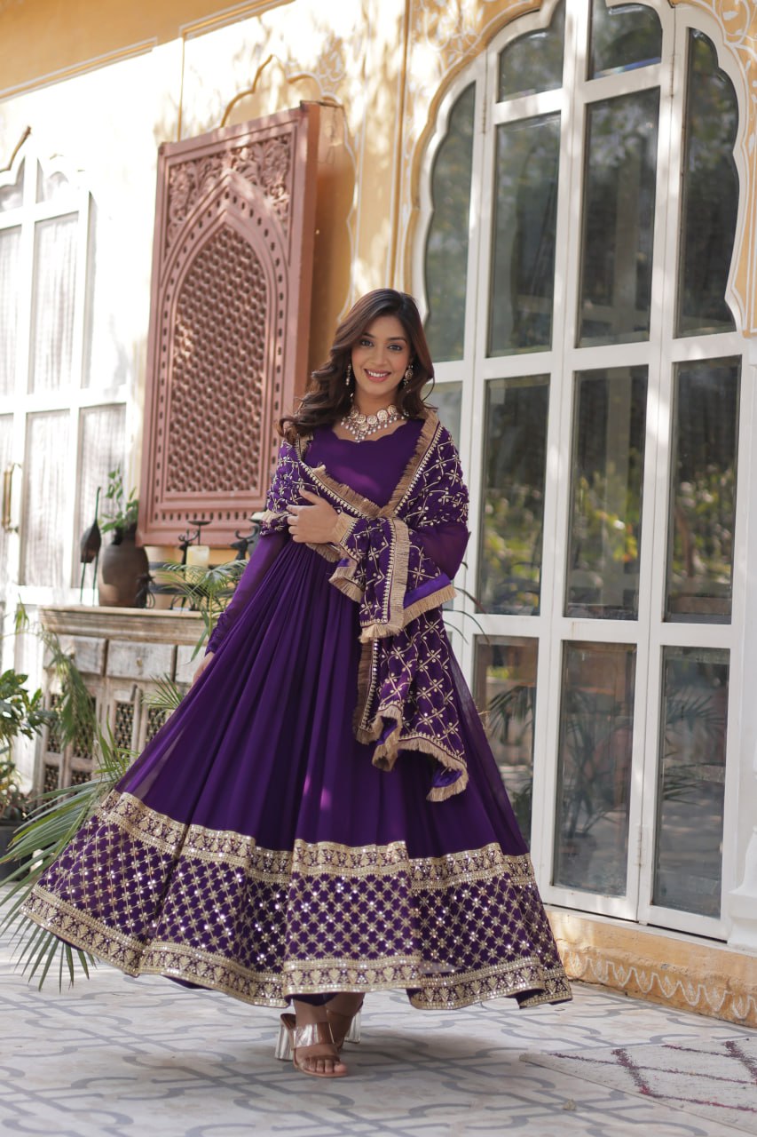 Georgette Purple Color Embroidered Anarkali Kurti with Dupatta
