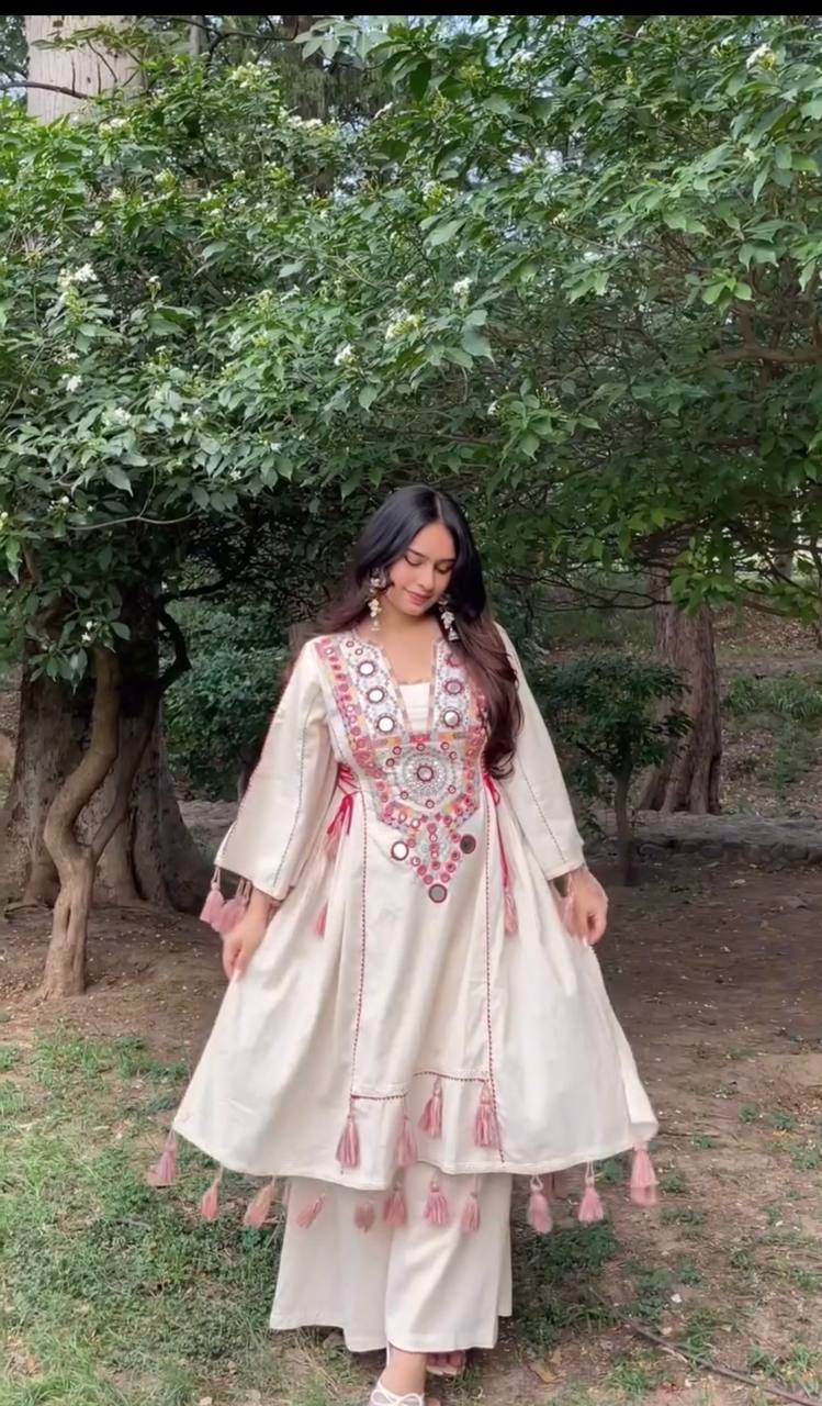 Premium Readywear Kurti Set – Fully Stitched with Luxe Finish