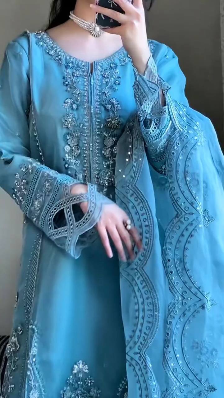 Luxury Craftsmanship: Georgette Designer Suit with Dupatta & Embroidery