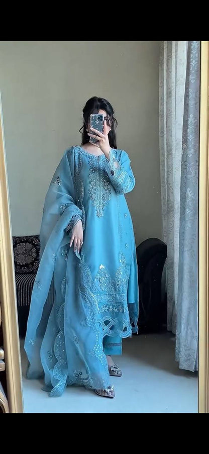 Luxury Craftsmanship: Georgette Designer Suit with Dupatta & Embroidery