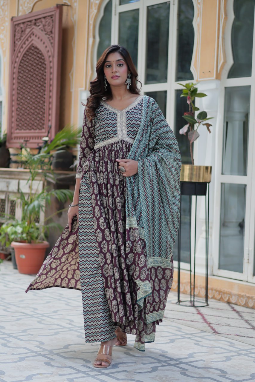 Women's Light Gray Color Cotton Designer Printed Kurta Set 