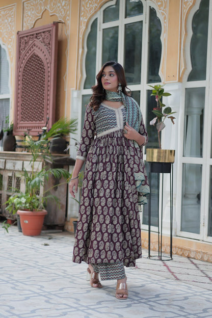 Women's Light Gray Color Cotton Designer Printed Kurta Set