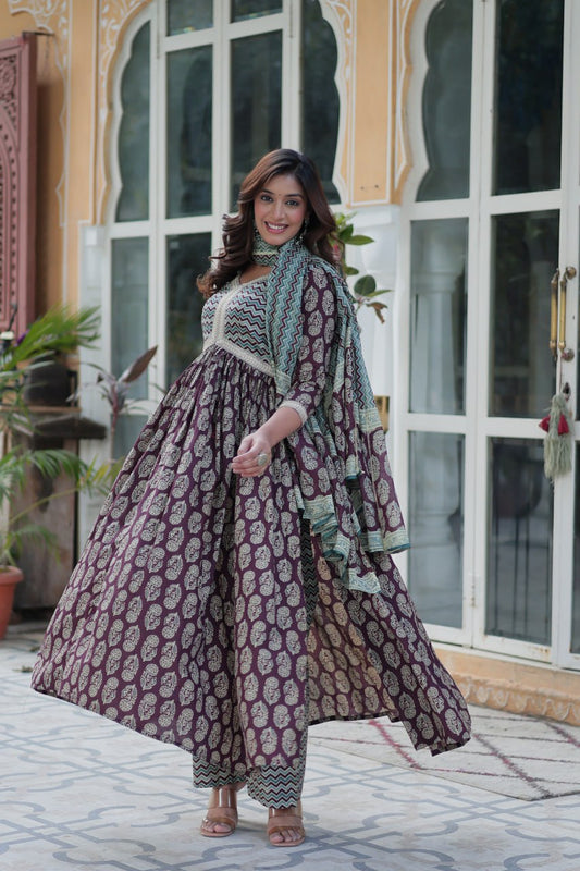 Women's Light Gray Color Cotton Designer Printed Kurta Set 