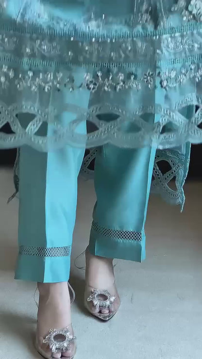 Luxury Craftsmanship: Georgette Designer Suit with Dupatta & Embroidery