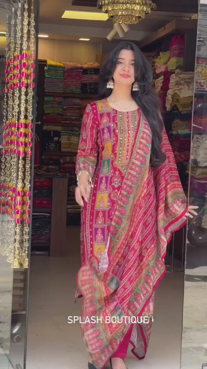 Elegant Neck Mirror with Traditional Hand Embellishment